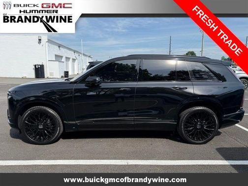 Stellar Black Metallic 2026 Cadillac VISTIQ Premium Luxury