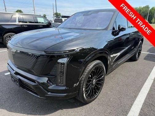 Stellar Black Metallic 2026 Cadillac VISTIQ Premium Luxury