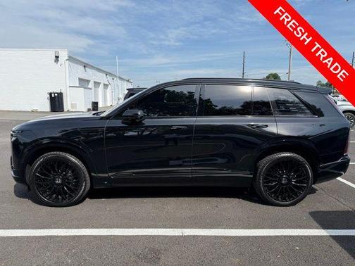 Stellar Black Metallic 2026 Cadillac VISTIQ Premium Luxury