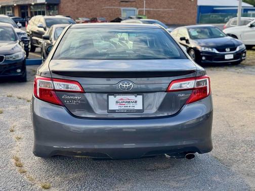 Gray 2013 Toyota Camry SE