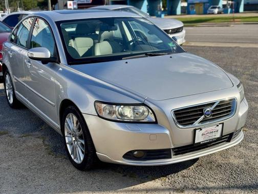 2010 Volvo S40 2.4i