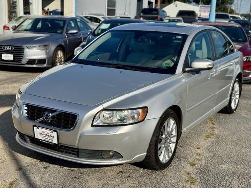2010 Volvo S40 2.4i