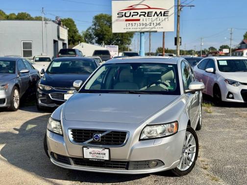 2010 Volvo S40 2.4i