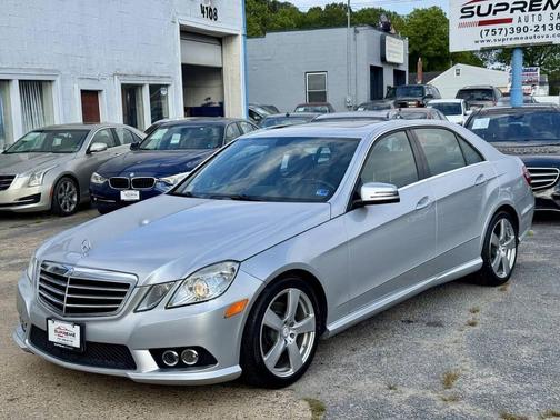 Gray 2010 Mercedes-Benz E-Class 4MATIC
