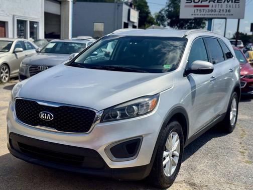 2016 Kia Sorento LX