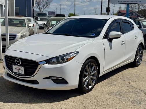 Snowflake White Pearl Mica 2018 Mazda Mazda3 Touring