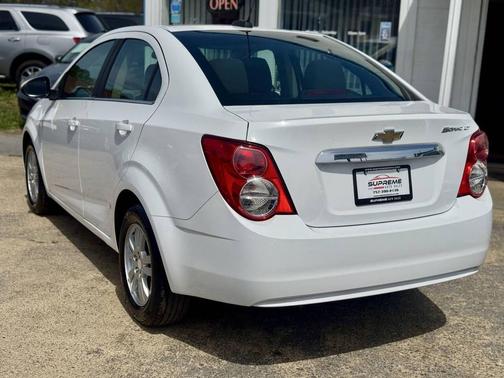 2016 Chevrolet Sonic LT
