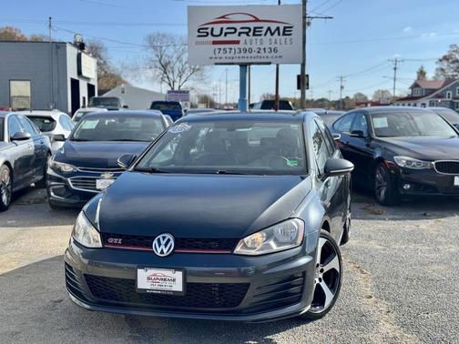 2017 Volkswagen Golf GTI 2.0T SE 4-Door