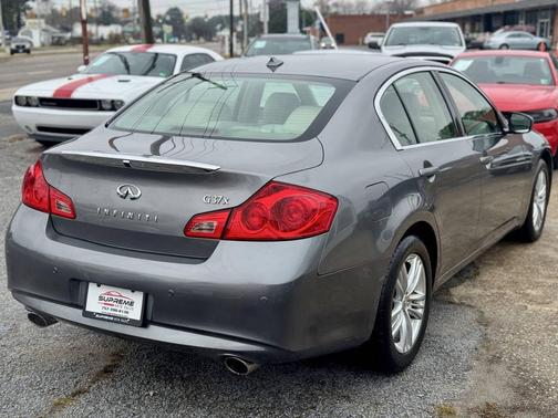 2011 INFINITI G37x Base