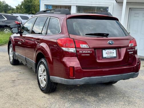 2011 Subaru Outback 2.5i