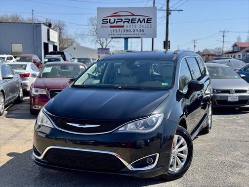 2018 Chrysler Pacifica Touring-L
