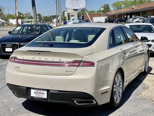 2014 Lincoln MKZ Base
