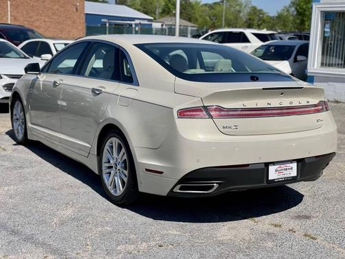 2014 Lincoln MKZ Base