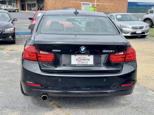 2015 BMW 320 i
