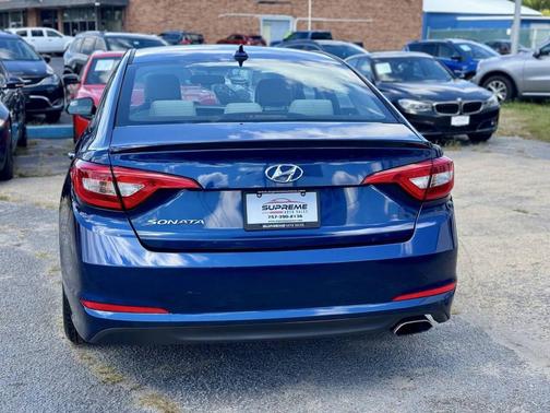 2017 Hyundai SONATA SE