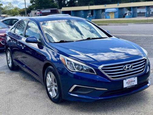 2017 Hyundai SONATA SE