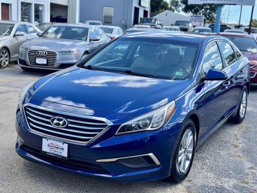 2017 Hyundai SONATA SE