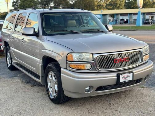 2004 GMC Yukon XL Denali
