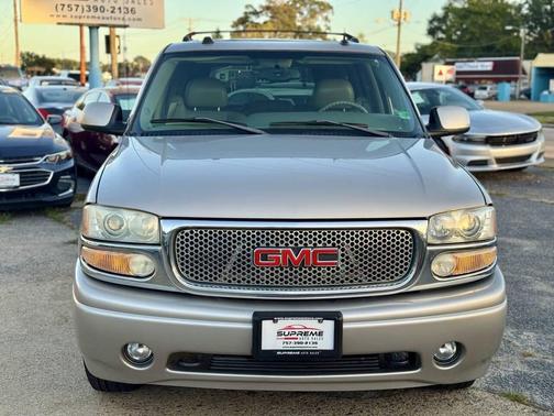 2004 GMC Yukon XL Denali