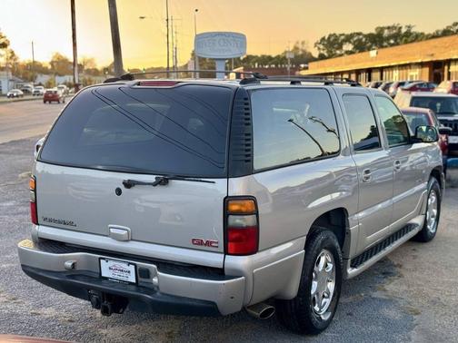 2004 GMC Yukon XL Denali