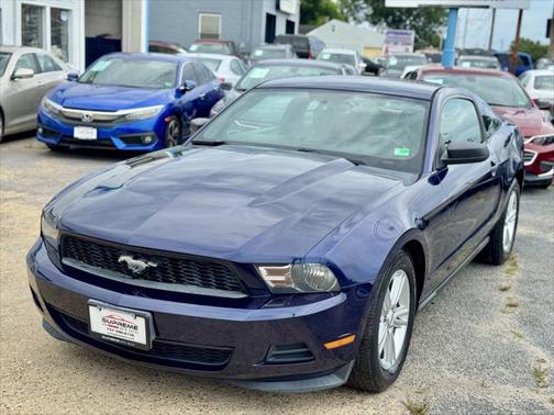 2011 Ford Mustang V6
