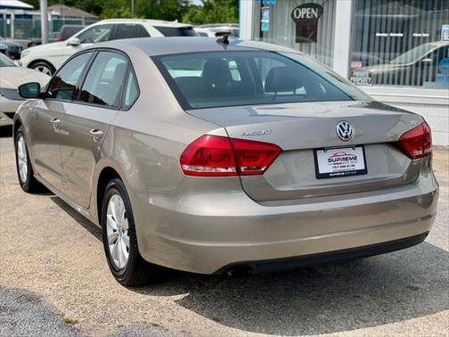 2015 Volkswagen Passat 1.8T S