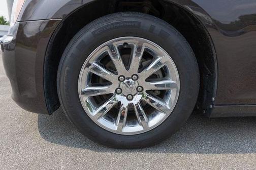 2012 Chrysler 300 Limited