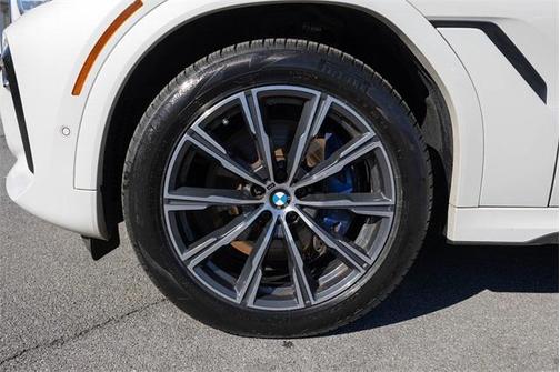 2022 BMW X6 xDrive40i