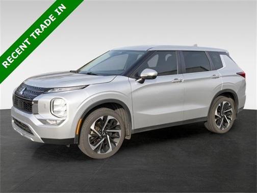 2022 Mitsubishi Outlander SE