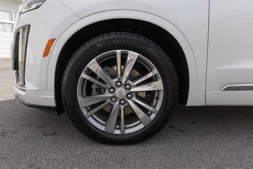 2024 Cadillac XT6 Premium Luxury AWD