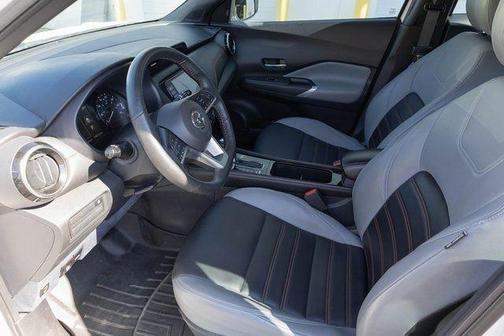 2021 Nissan Kicks SR