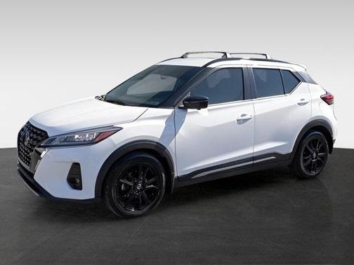 2021 Nissan Kicks SR