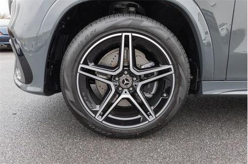 2026 Mercedes-Benz GLS 450 4MATIC