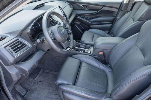 Crystal Black Silica 2025 Subaru Ascent Onyx Edition Touring