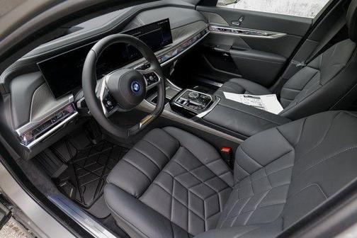 2024 BMW i7 eDrive50