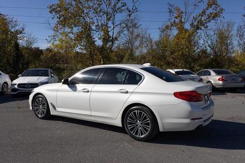 2019 BMW 540 i