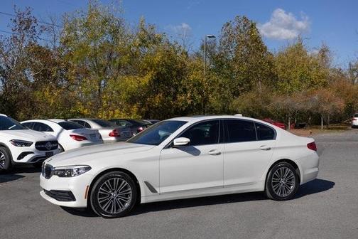 2019 BMW 540 i