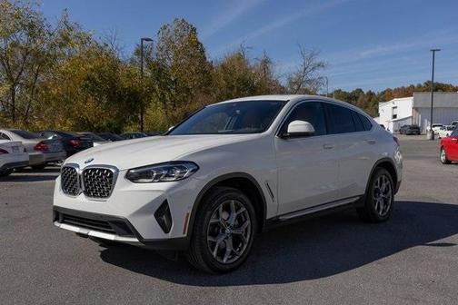 2025 BMW X4 xDrive30i