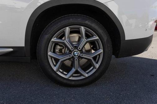2025 BMW X4 xDrive30i