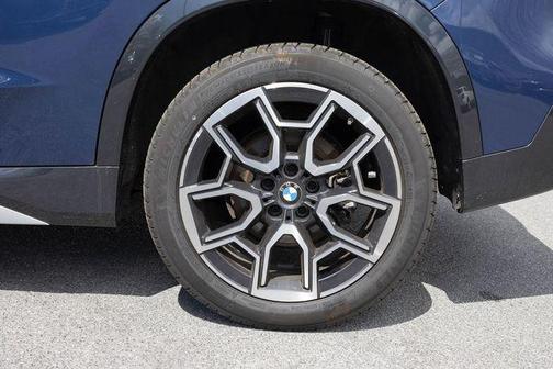 Phytonic Blue Metallic 2025 BMW X1 xDrive28i