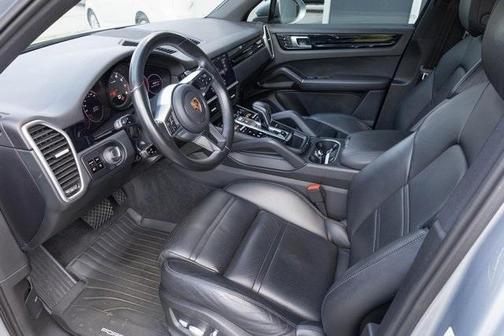 2020 Porsche Cayenne Base