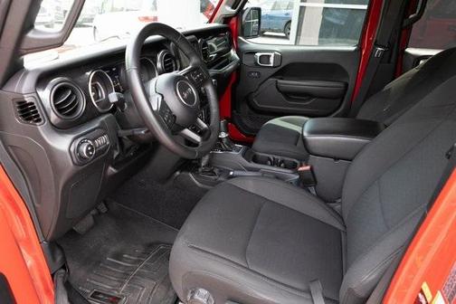 2022 Jeep Gladiator Sport