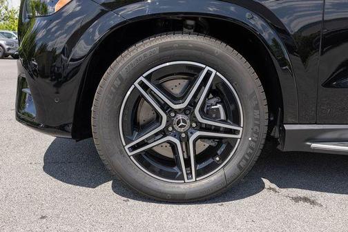 Black 2026 Mercedes-Benz GLE 450 4MATIC