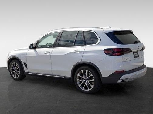 2024 BMW X5 PHEV xDrive50e