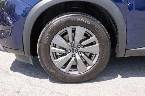Deep Ocean Blue 2025 Nissan Pathfinder SV