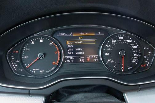 Mythos Black Metallic 2024 Audi Q5 45 S line quattro Premium