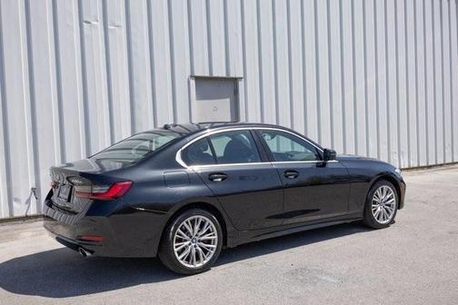 2024 BMW 330e xDrive