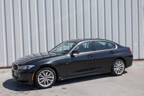 2024 BMW 330e xDrive