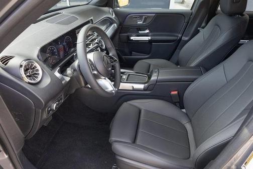 2025 Mercedes-Benz GLB 250 Base 4MATIC