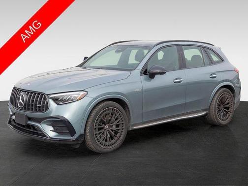 Verde 2025 Mercedes-Benz AMG GLC 43 Base 4MATIC
